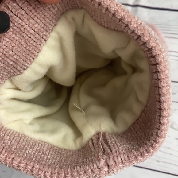 Baby girls Pom Pom hat - Picture 4 of 4